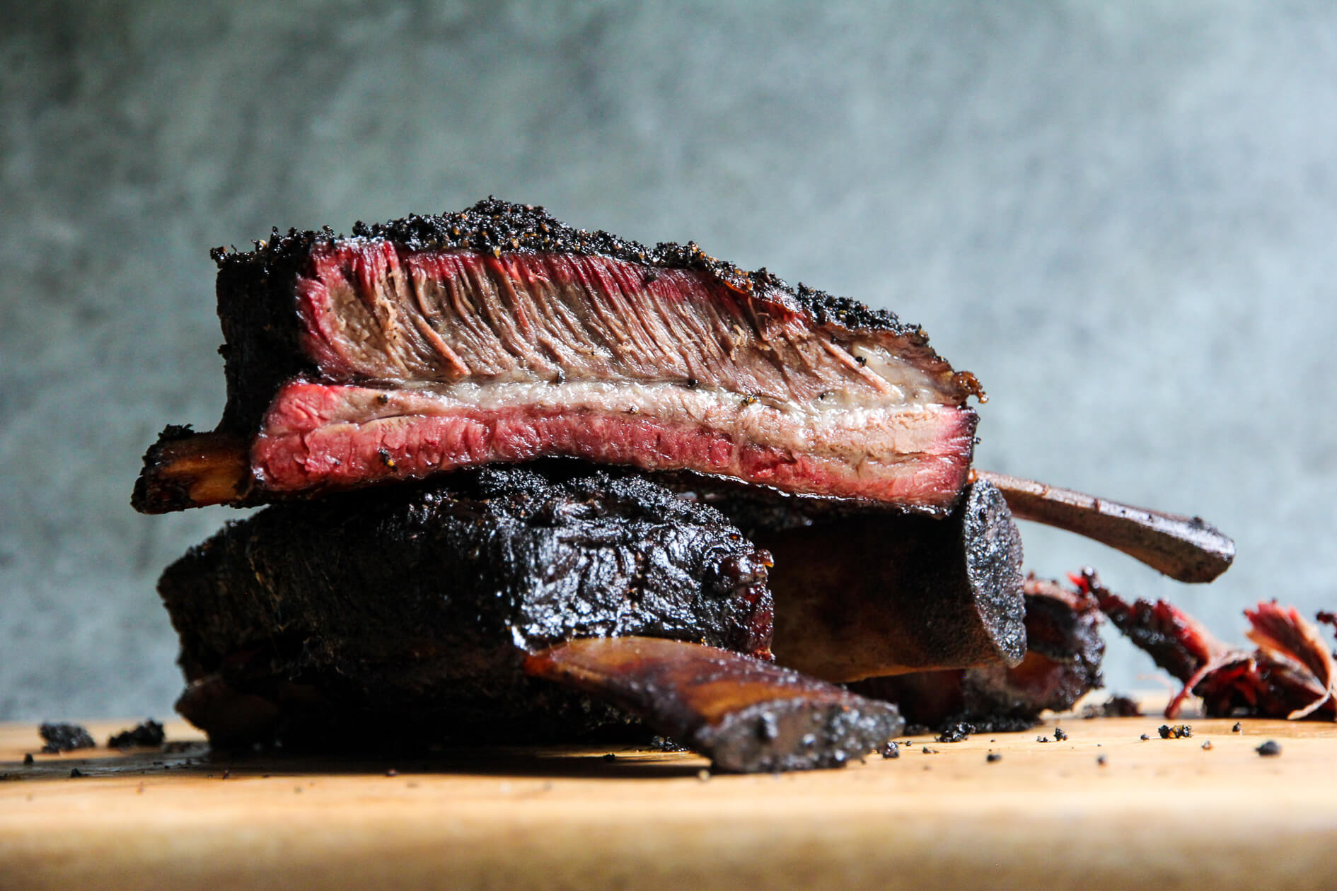 Beef vs Pork Ribs: Deciding the Meaty Battle